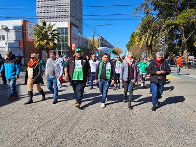 Paro provincial de salud: marcharon para exigir continuidad de la mesa paritaria