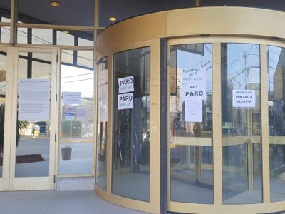 Hoy, Rentas de Neuquén amaneció sin atención al público por paro de trabajadores