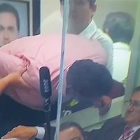 Dueño de Tiburones Rojos agrede a Edgardo Codesal