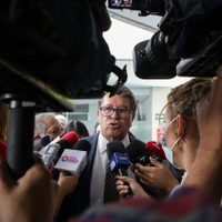 Ricardo Monreal no asistirá a la marcha de AMLO; dice que tiene este otro compromiso