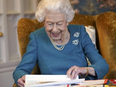 La Reina Isabel II quiere que Camilla use el título de reina consorte
