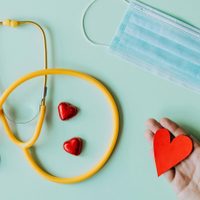 Cardiólogos aprovecharán el Día de los Enamorados para hablar del síndrome del corazón roto