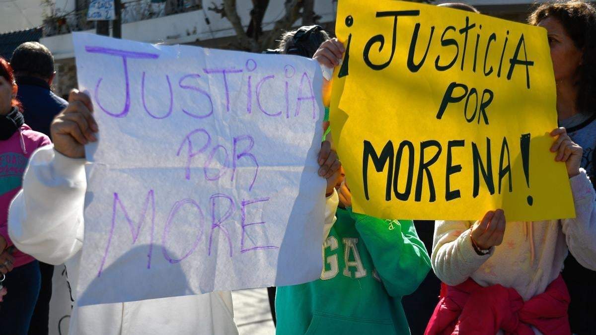 Familiares y amigos de Morena Domínguez exigieron justicia por su asesinato. Fuente: (Twitter)