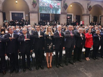 En su Quinto Informe de Gobierno, Del Mazo reconoce a AMLO como aliado de las familias mexiquenses