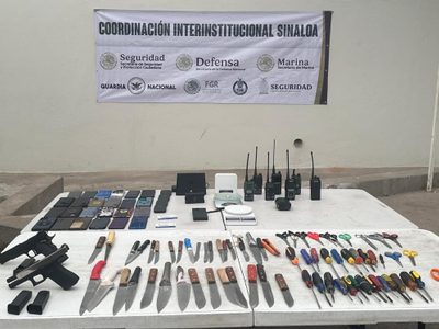 Siguen aseguramientos de aparatos de tecnología y armas en penales de Sinaloa
