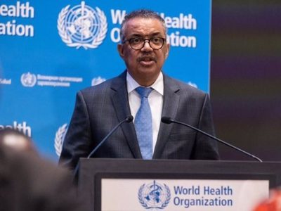 El director general de la OMS promueve la vacunación contra el VPH para eliminar el cáncer cervical