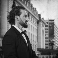 ¡Las increíbles similitudes entre Ricardo Arjona y The Beatles!