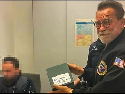 Detienen a Arnold Schwarzenegger en aeropuerto de Múnich por no declarar un reloj