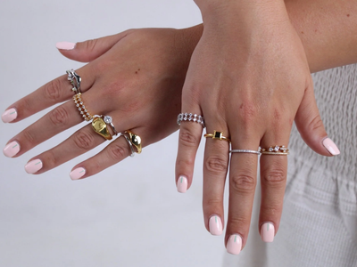 Con solo 3 ingredientes, el trucazo para limpiar tus joyas de plata y dejarlas tan brillantes como el primer día