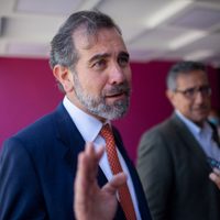 Lorenzo Córdova niega irregularidades en su gestión en el INE; “está bajo investigación”