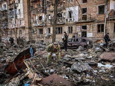 Diez millones de ucranianos han huido de sus hogares por la guerra: ACNUR