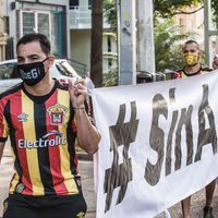 Jugadores de Leones Negros protestan contra la eliminación del ascenso