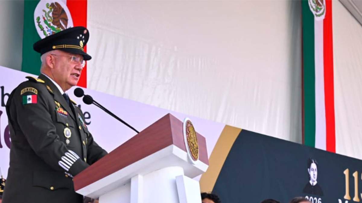 El secretario de la Defensa Nacional, Ricardo Trevilla Trejo