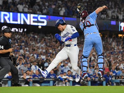 Dodgers avanzan a Serie de Campeonato tras vencer a Filis con error costoso de Kerkering