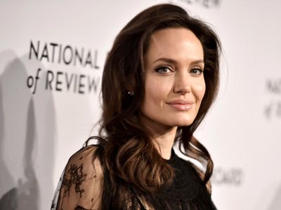 ¡Bikinazo de primera! Angelina Jolie es viralizada por estas fotos... ¡Muy diosa!