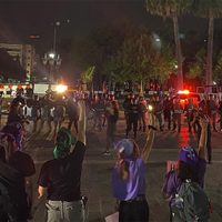 Rubí, víctima de tortura policial en NL, exige justicia; gobierno local rechaza disculparse