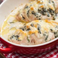 Pechugas de pollo rellenas con espinaca y queso: deleitate con esta receta fácil, digna del mejor chef