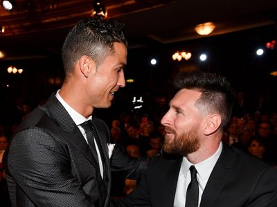 "¿Qué mirás, bobo?": Cristiano Ronaldo imitó a Lionel Messi en un video viral
