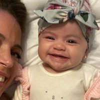 Talentosa como mamá: Martina acompañó a Virginia Gallardo en esta nueva aventura y nos conquistó