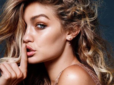 "¡Top secret!": Gigi Hadid te trae un nuevo mejor amigo para tu rostro. ¡En casa y con estilo!