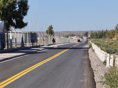 La ciudad de Neuquén sumó 10 cuadras de asfalto sobre la calle Saavedra