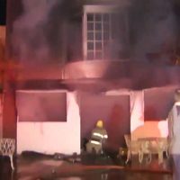 Mueren dos ancianos por incendio en asilo de Monterrey (Video)