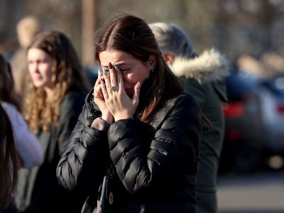 Tiroteo en partido de hockey sobre hielo en Rhode Island deja tres muertos, incluido el sospechoso