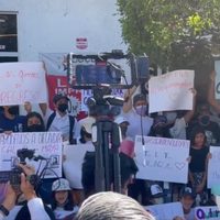 Sobrinas del cineasta Nicolás Celis ya están con su madre, dice Ebrard