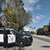 Tiroteo en barrio de lujo de Los Ángeles deja 3 muertos