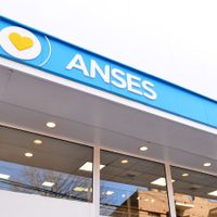 ANSES: qué prestaciones sociales cobran este jueves