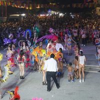 El Corso de Carnaval “más grande la Patagonia” se despide vestido de celeste y blanco