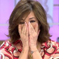 Desde sus vacaciones, Ana Rosa Quintana se entera de una renuncia inesperada en su programa