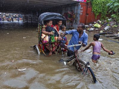 Lluvias sin precedentes en India: el Gobierno reconoció que hay más muertos por las inundaciones