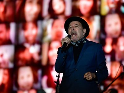 Rubén Blades arma fiesta salsera para recibir el 2024 con dedicatoria a estudiantes de Ayotzinapa