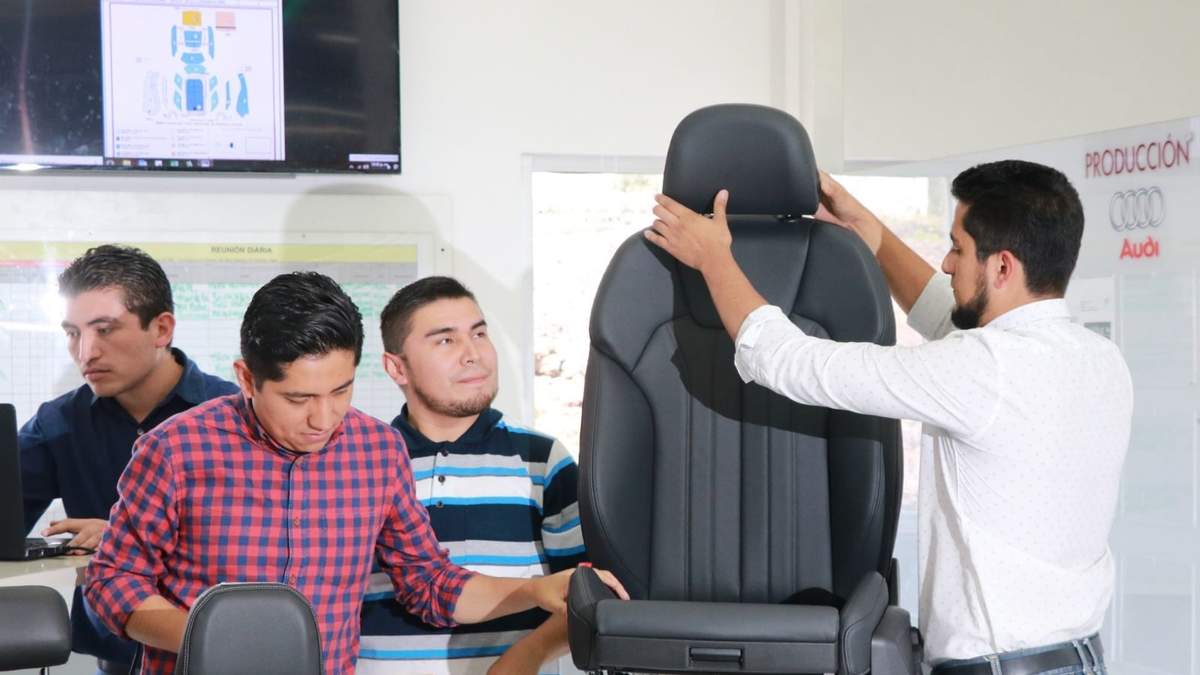 Elaboración de asientos para automóvil en Tlaxcala