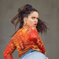 Rosalía renovó su look y realizó una revelación inesperada. ¿Con quién es su próxima colaboración?