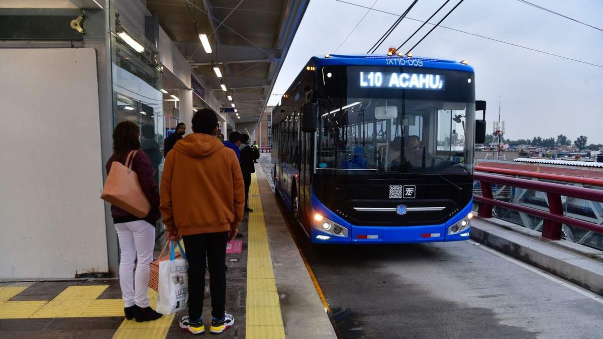Arranca operación del trolebús elevado