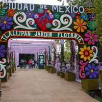 Brugada inaugura Jardín Flotante en Tlalpan; lo compara con Babilonia y los mexicas