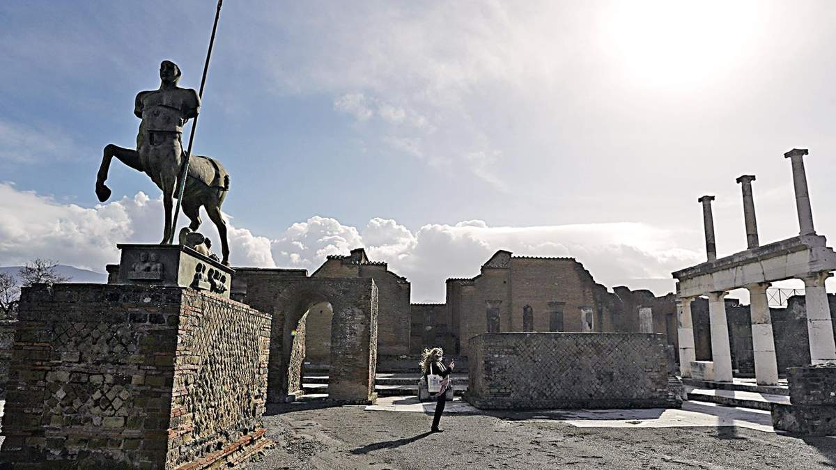 Pompeya. Lujo sepultado por el Vesubio