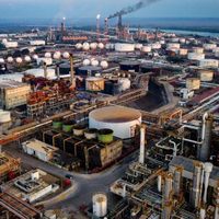 AMLO presume que su gobierno ya puso un alto al saqueo petrolero