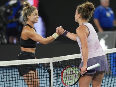 Renata Zarazúa cae ante Jasmine Paoli en el Abierto de Australia
