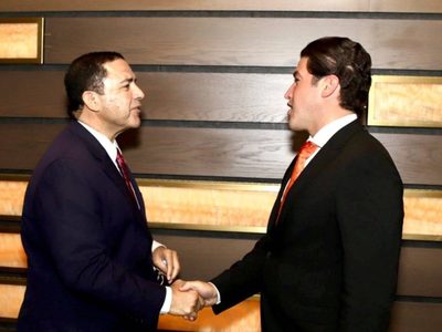 Samuel García planea construir vía para evitar que regiomontanos crucen por Tamaulipas hacia Laredo