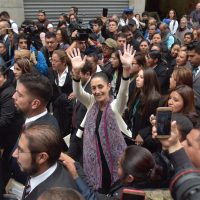 Sheinbaum, el primer día de una jefa capitalina (Videos)