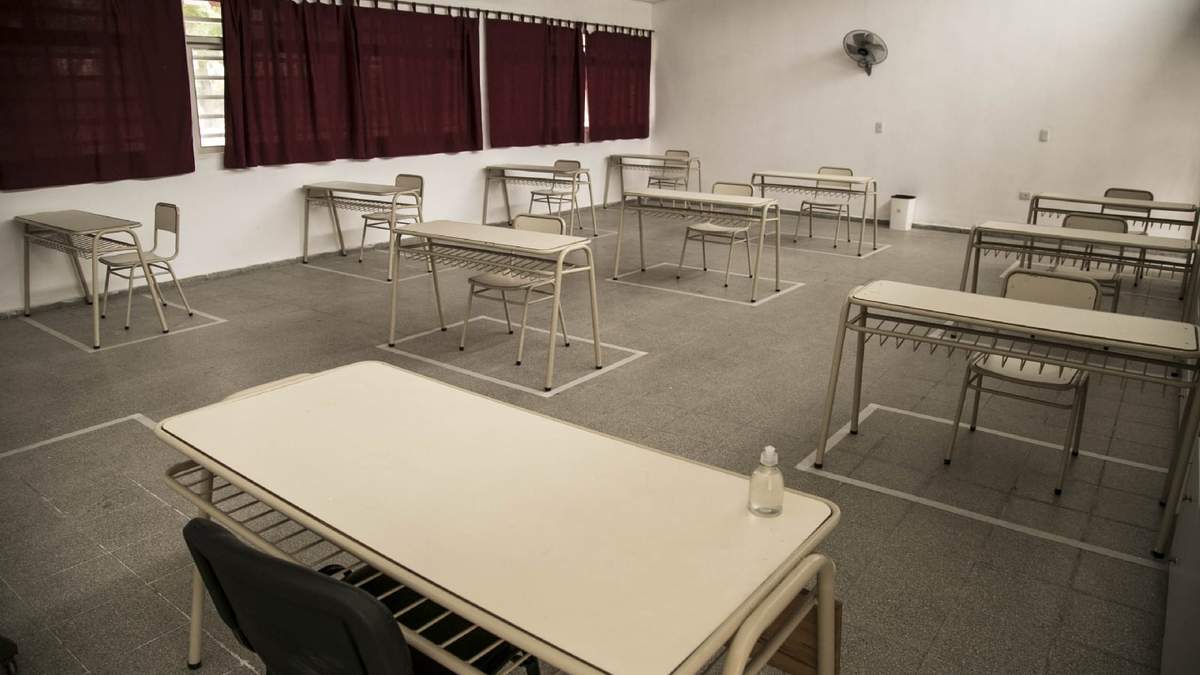 Las clases no volverán a las escuela de la Ciudad. (Fuente: Twitter)