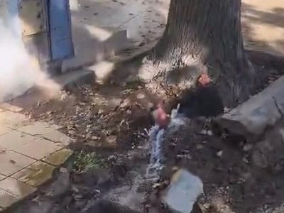 Reclamo ciudadano: vecinos de Ciudad exigen reparaciones urgentes por derroche de agua