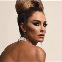 ¡Infernal traje de baño! Ninel Conde se inclinó hacia delante y... ¡Se escaparon!