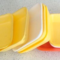 Si tenés bandejitas de telgopor en casa, no las tires: mirá estas dos ideas creativas para reciclarlas y decorar