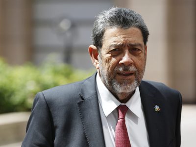 Hieren al primer ministro de San Vicente y las Granadinas durante una protesta