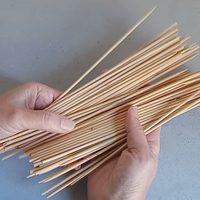 Con solo palitos de brochette: así podés decorar los marcos de tus espejos, como en un hotel de lujo