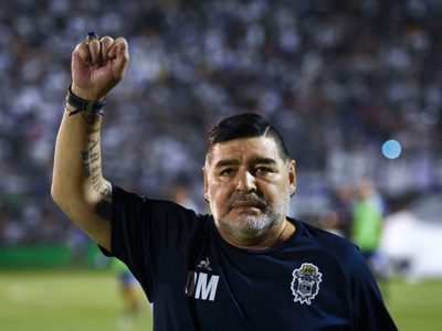 Fueron allanados el domicilio y el consultorio de Agustina Cosachov, la psiquiatra de Diego Maradona